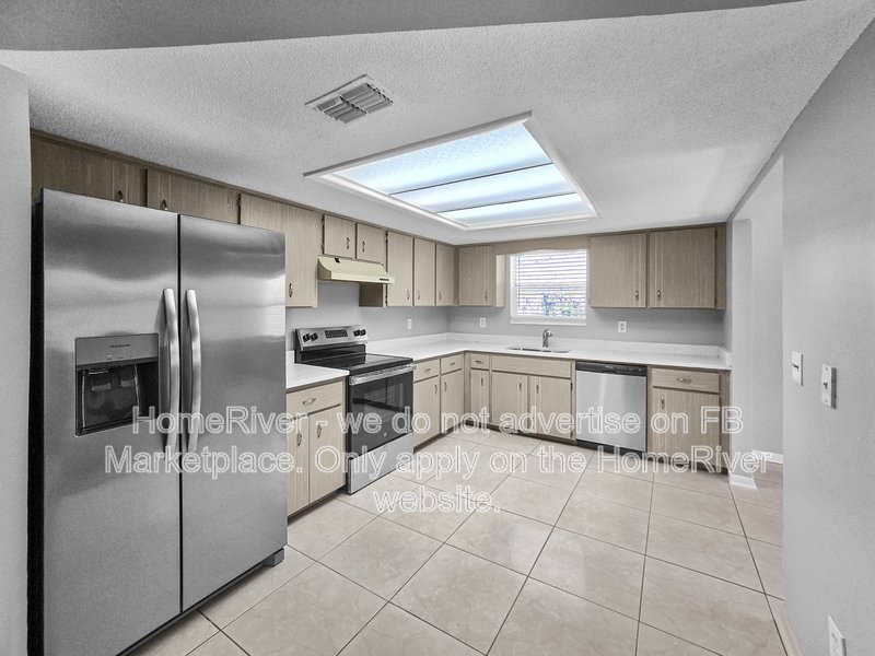 Available Now: Pets Welcome | 3 Beds | 2 Car Garage property image
