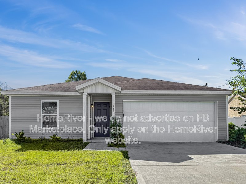 Available Now! 323 Parkview Dr, Palm Coast, FL 32164 property image
