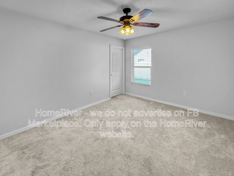 Available Now! 323 Parkview Dr, Palm Coast, FL 32164 property image