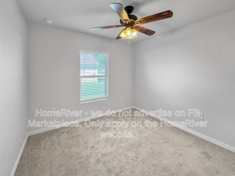 Available Now! 323 Parkview Dr, Palm Coast, FL 32164 property image