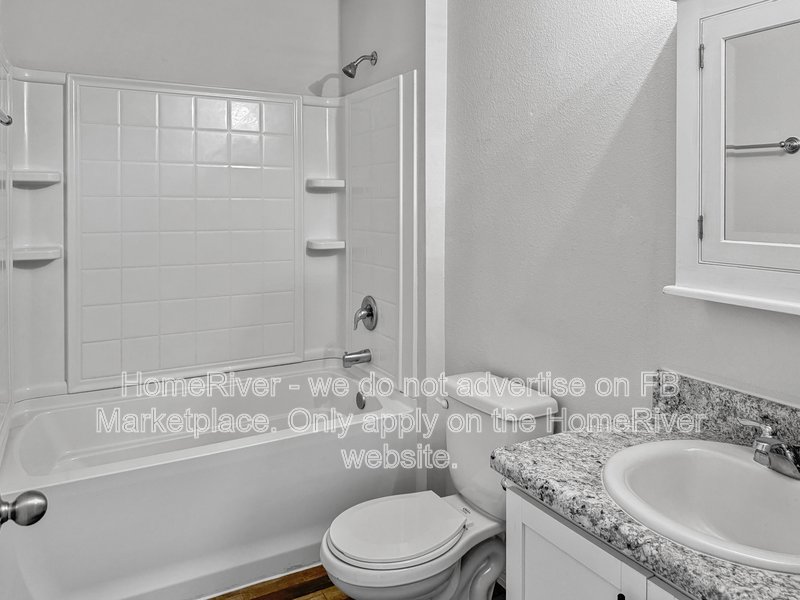 Available Now! 323 Parkview Dr, Palm Coast, FL 32164 property image