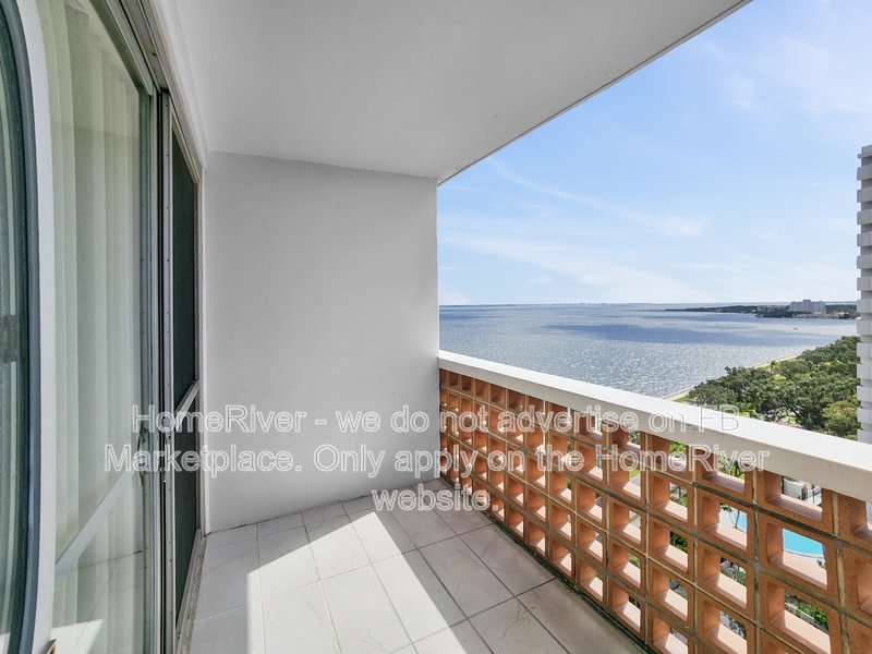 Move In Ready! - 4015 Bayshore Blvd unit 15 E Tampa, FL 33611 property image