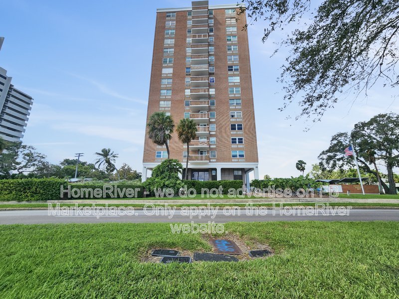 Move In Ready! - 4015 Bayshore Blvd unit 15 E Tampa, FL 33611 property image