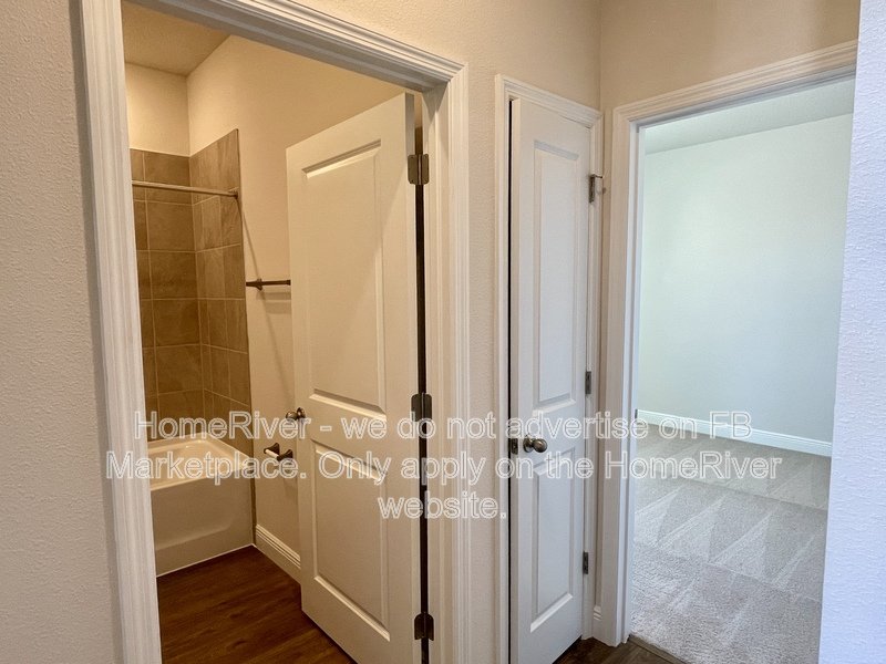 Available Now! - 2333 STRATTEN DR, ZEPHYRHILLS, FL property image