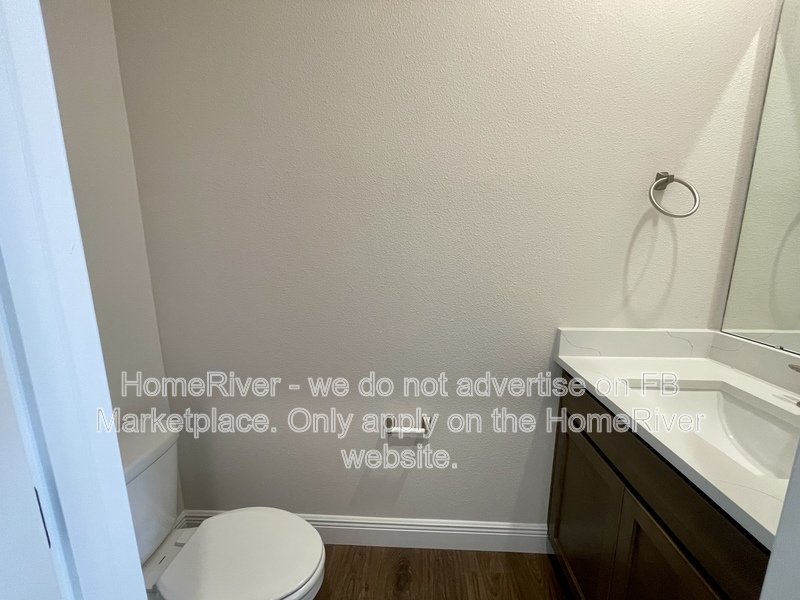 Available Now! - 2333 STRATTEN DR, ZEPHYRHILLS, FL property image