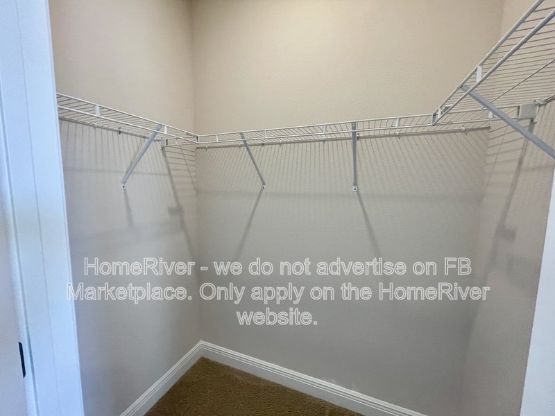 Available Now! - 2333 STRATTEN DR, ZEPHYRHILLS, FL property image