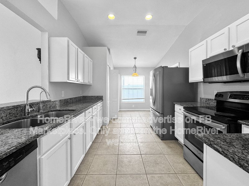 Coming Soon! 13226 Evening Sunset Ln, Riverview, FL 33579 property image