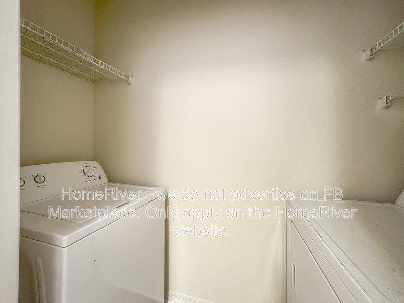 Move in Ready! 18001 Richmond Place Dr Apt 822 property image
