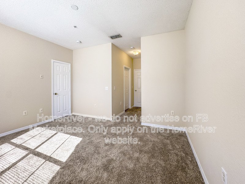 Move in Ready! 18001 Richmond Place Dr Apt 822 property image