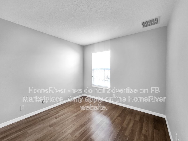 Now Available - 1014 Bella Vista Dr NE property image