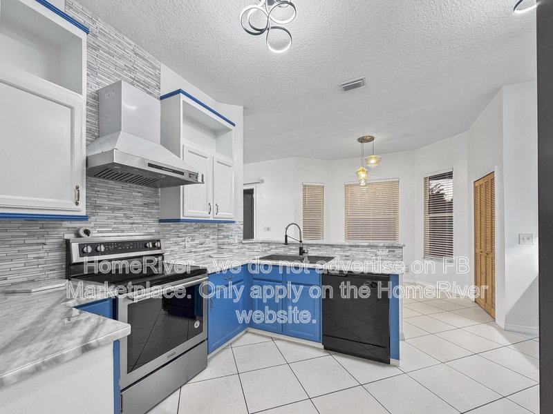 Move In Ready! -  729 ADRIANE PARK CIR, KISSIMMEE FL 34744 property image
