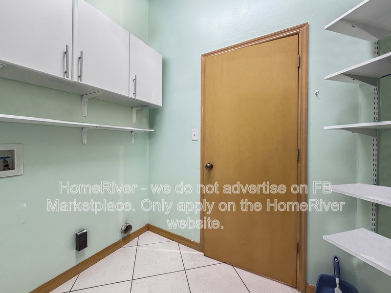 Move In Ready! -  729 ADRIANE PARK CIR, KISSIMMEE FL 34744 property image