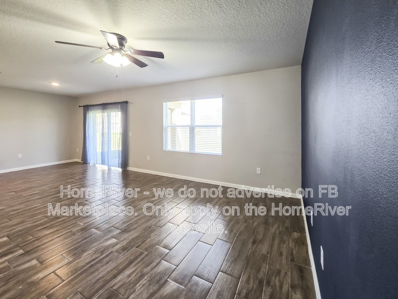 Move In Ready! - 401 GUINEVERE DR SW, PALM BAY FL 32908 property image