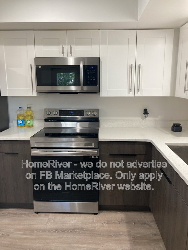 Move In Ready! - 9911 46TH AVE W UNIT B, BRADENTON FL 34210 property image