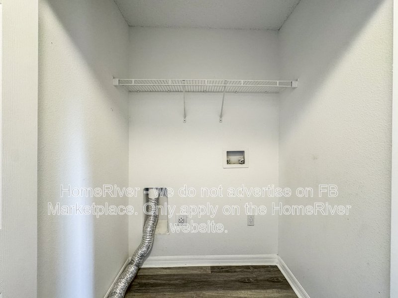 Pet Friendly! 3 bed/2 bath 2 car garage property image