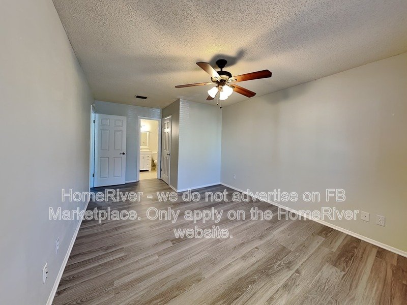 APPLY NOW!!! 155 Springwood cir apt D property image