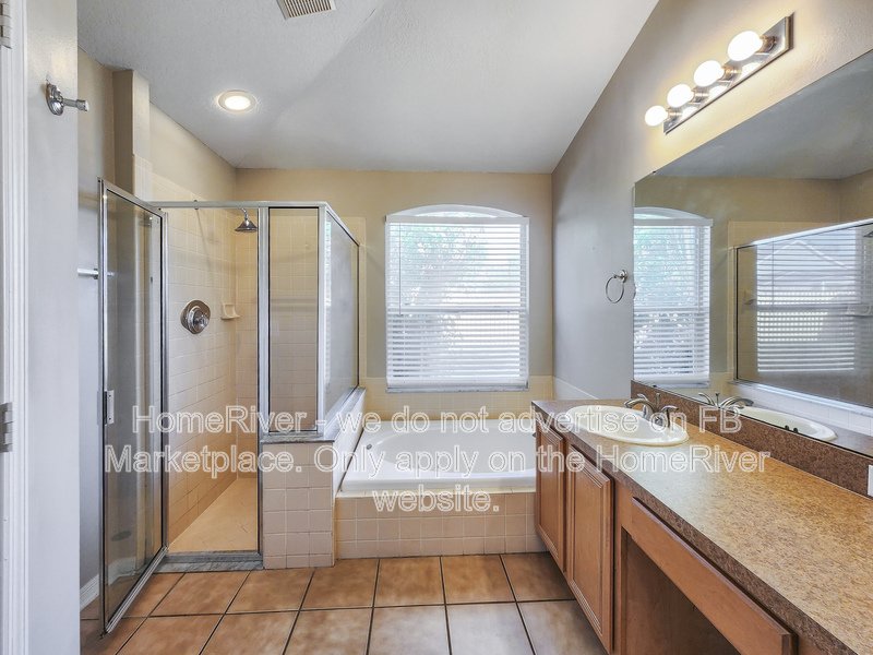 Available Now - 10434 Lightner Bridge Dr, Tampa property image