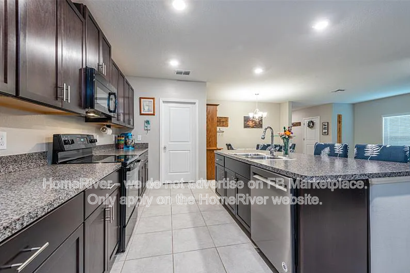 Coming Soon! -14707 SCOTTBURGH GLEN DR, WIMAUMA FL 33598 property image