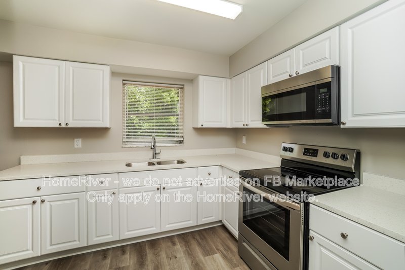 Available Now! Amazing 3 bed 2 bath home! property image