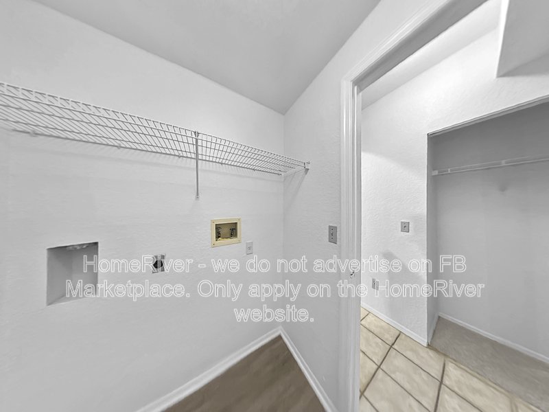 Move In Ready! 823 Camargo Way Unit 204 property image