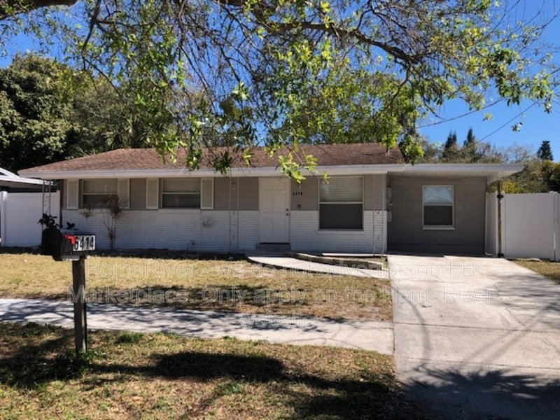 Available Now! 3 bed 2 bath South Tampa Home property image