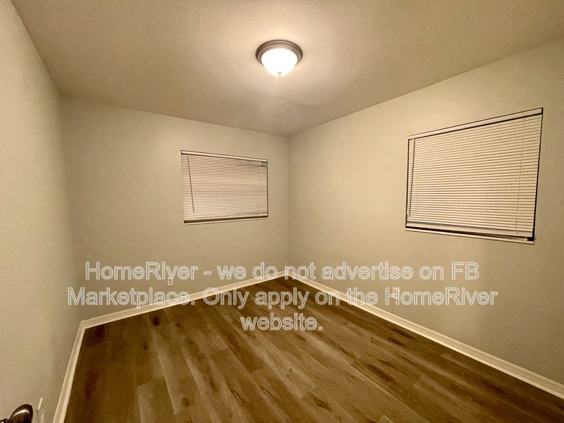 Available Now! 3 bed 2 bath South Tampa Home property image