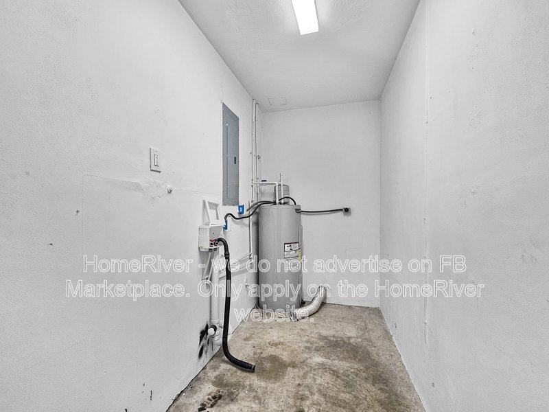 Available Now! Amazing 3 bed 2 bath home! property image