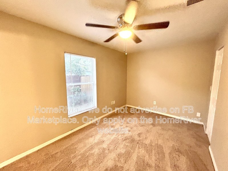 Move In Ready! - 2866 Emerson Ave S Saint Petersburg, FL 33712 property image