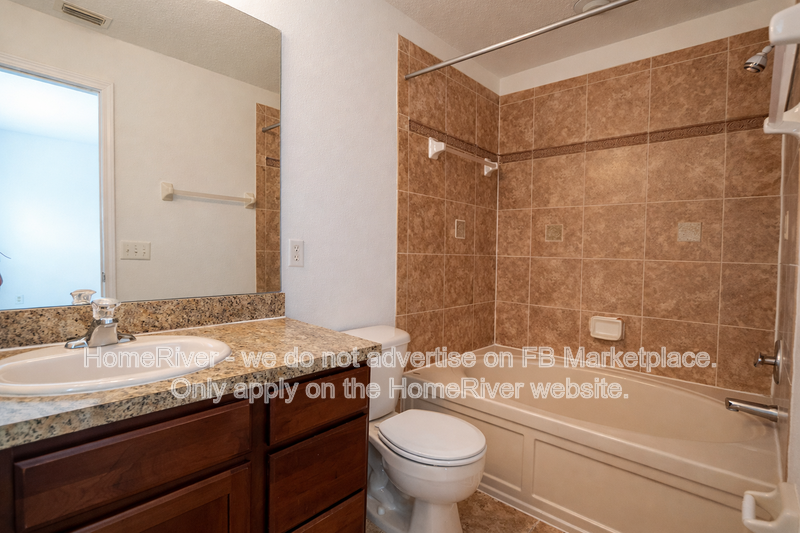 Mover-in Ready! 2418 Middleton Grove Dr property image