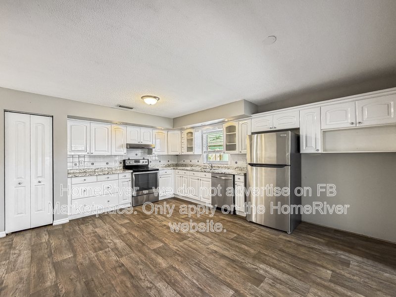 Available Now! Amazing 3 bed 2 bath home! property image