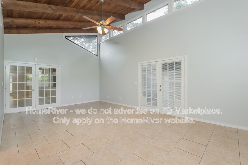 Available Now! Amazing 5 bed 3 bath home! property image