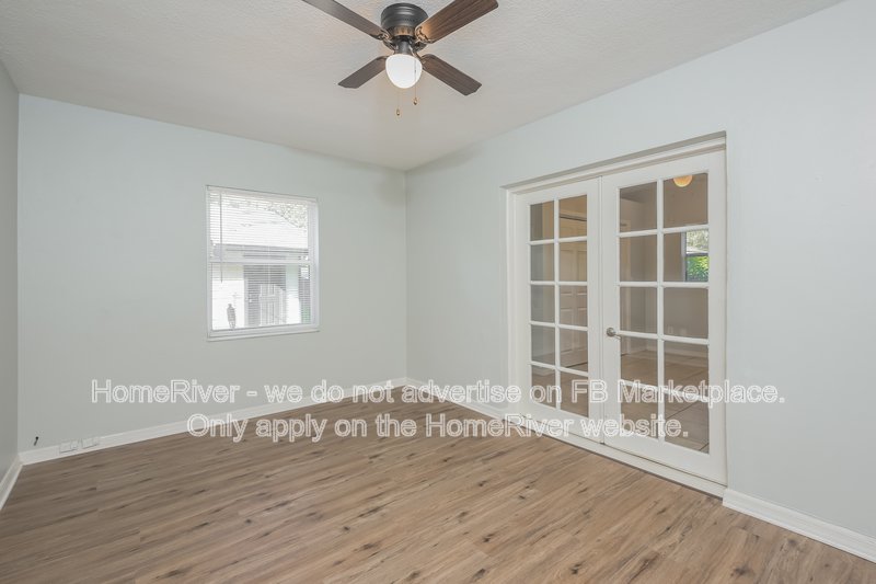 Available Now! Amazing 5 bed 3 bath home! property image