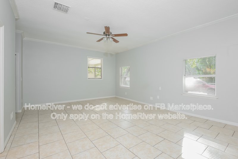 Available Now! Amazing 5 bed 3 bath home! property image