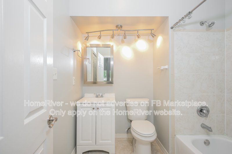 Available Now! Amazing 5 bed 3 bath home! property image