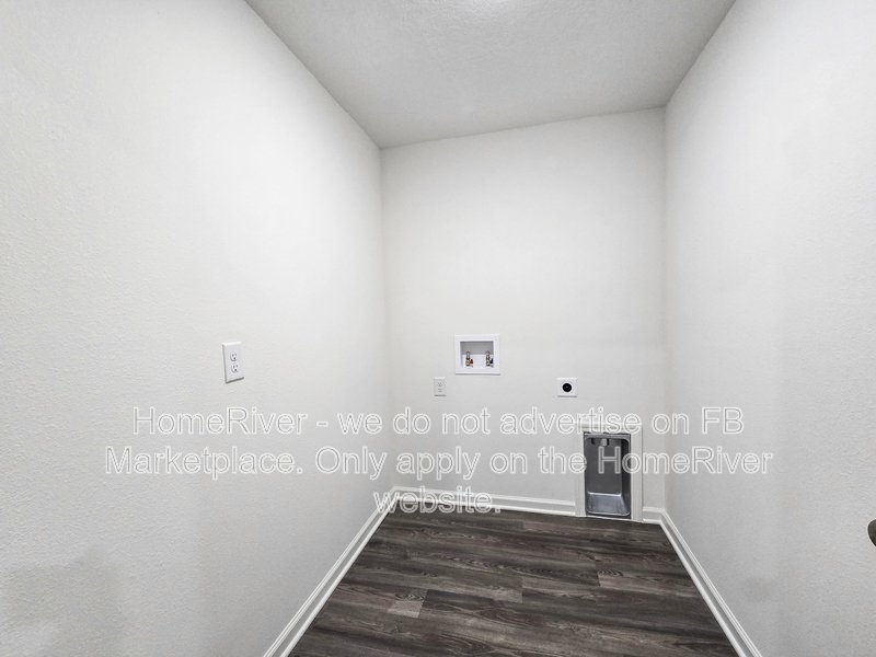 Available Now! Amazing 4 bedroom 2 bath home! property image