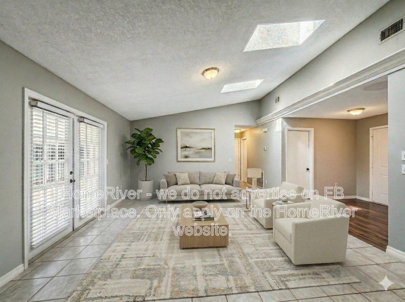 Available Now! Amazing 3 bed 2 bath home! property image