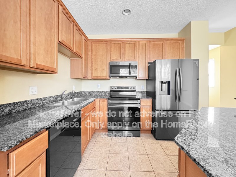 Mover-in Ready! 2418 Middleton Grove Dr property image