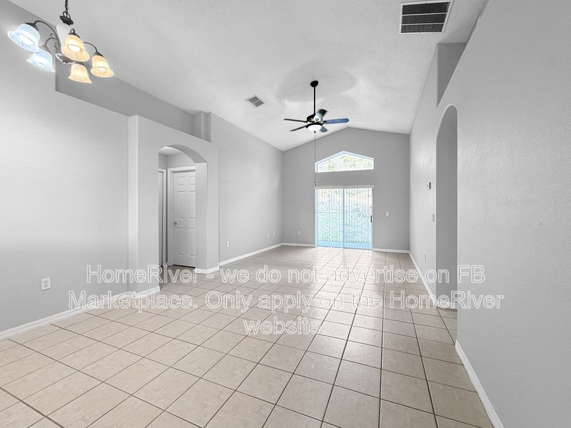 Available Now! Amazing 3 bed 2 bath home! property image