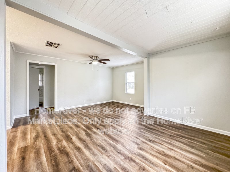 Available Now! Amazing 3 bed 2 bath home! property image