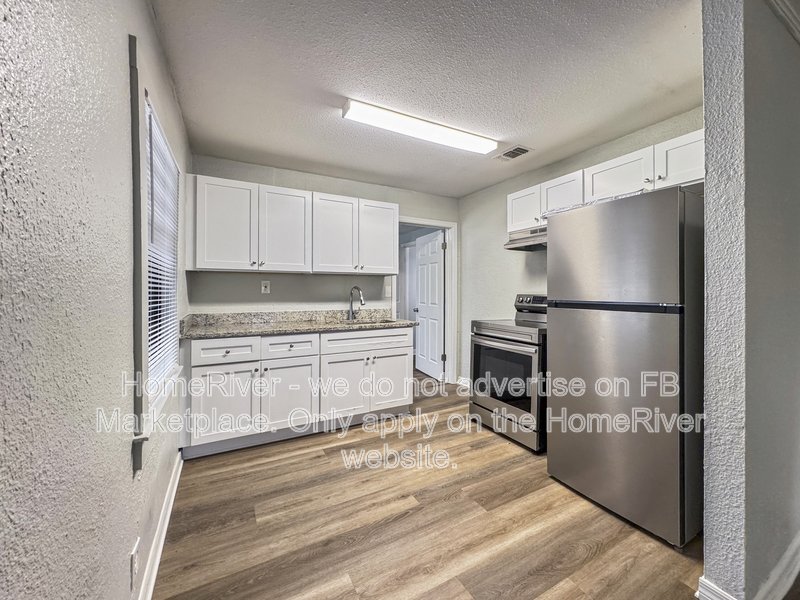 Available Now! Amazing 3 bed 2 bath home! property image