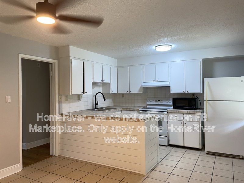 Apply Now!!! 7601 SW 27th Ave #2, property image