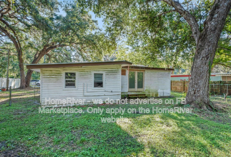 Move in ready - 2850 CR 423, LAKE PANASOFFKEE FL 33538 property image