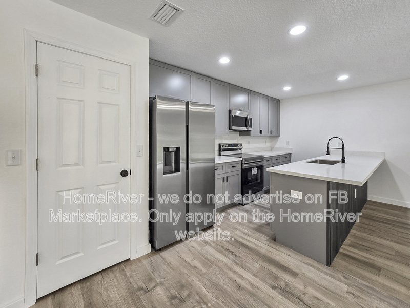 Apply Now! 6851 SE 23RD AVE property image