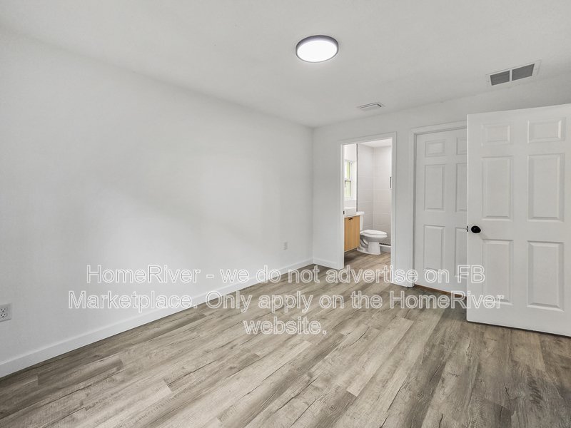 Apply Now! 6851 SE 23RD AVE property image