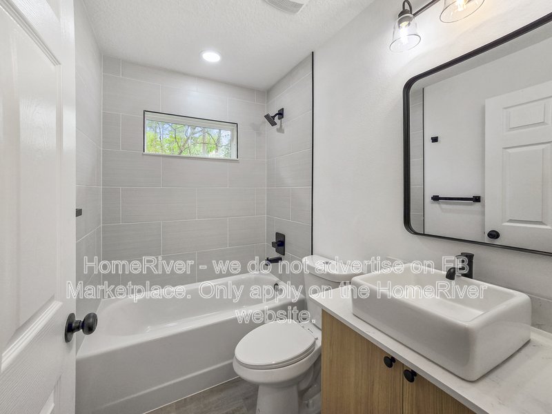 Apply Now! 6851 SE 23RD AVE property image