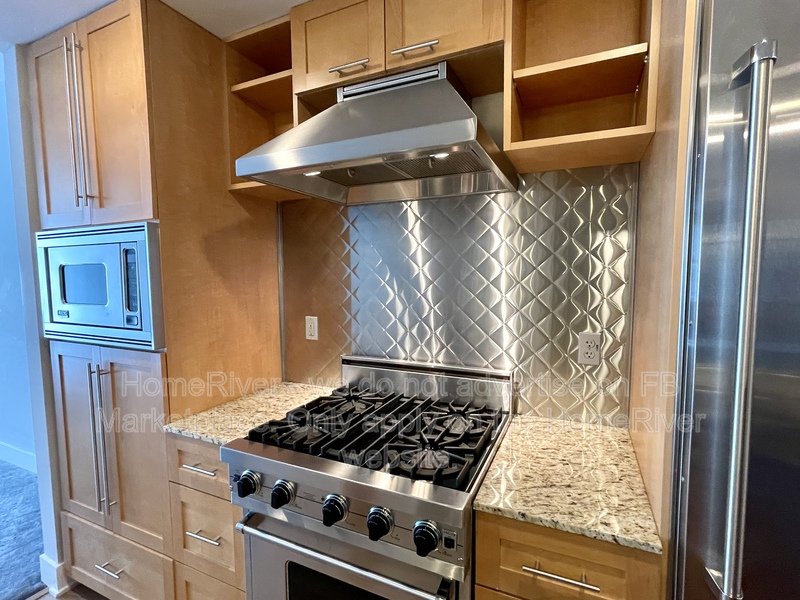 Coming Soon - 1120 E Kennedy Blvd property image