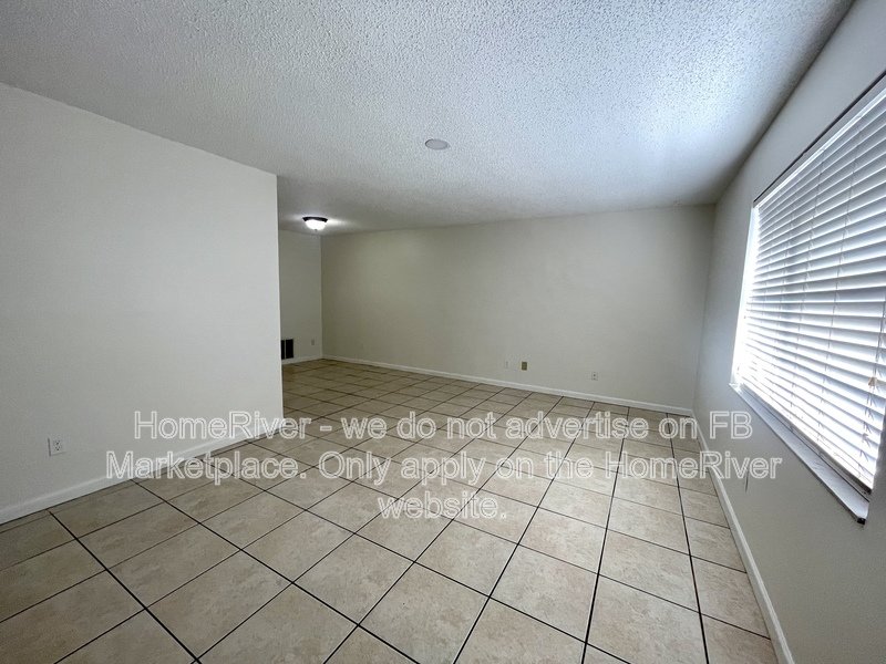 GREAT LOCATION - WATER INCLUDED - SECTION 8 ACCEPTED property image