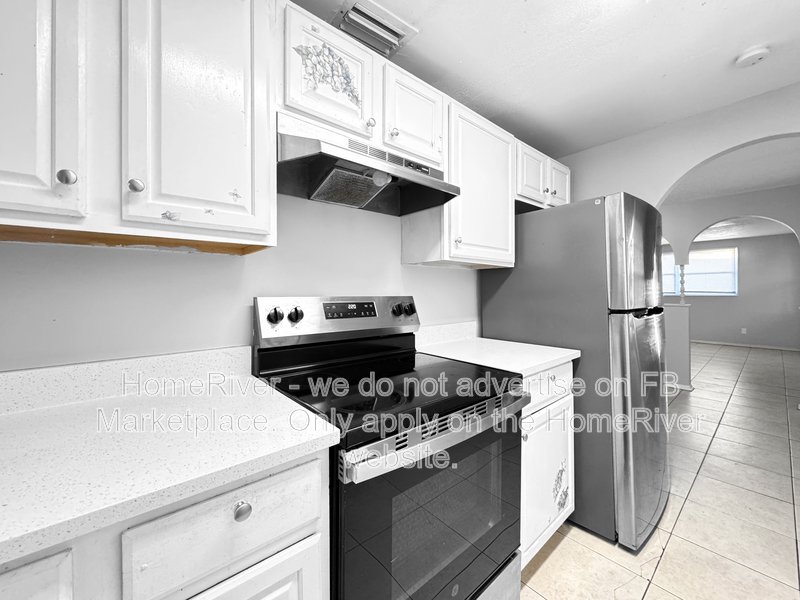 Available Now! Amazing 3 bed 1 bath home! property image