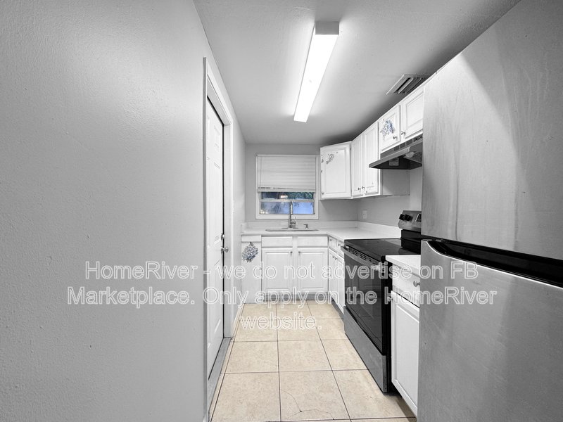 Available Now! Amazing 3 bed 1 bath home! property image