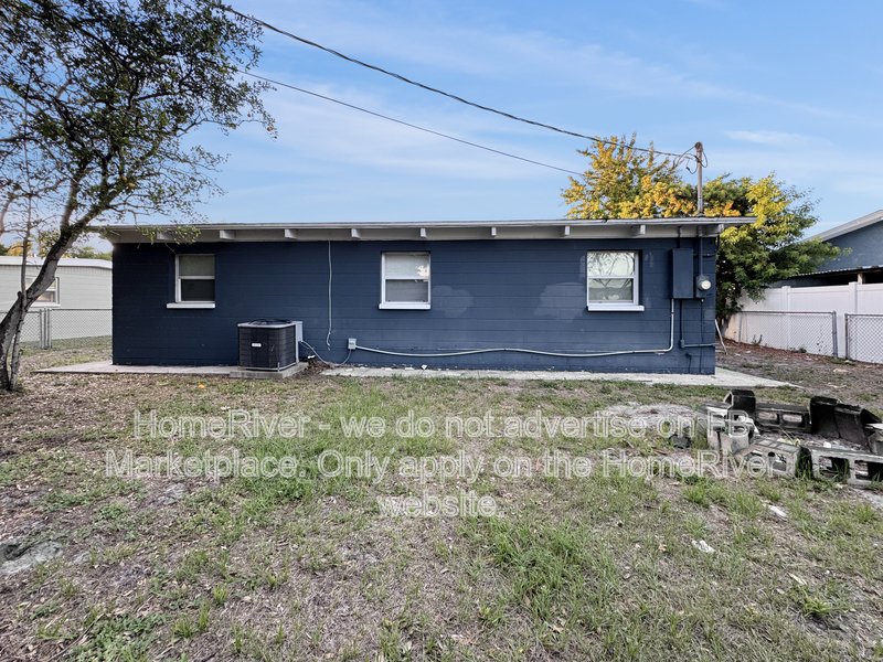 Available Now! Amazing 3 bed 1 bath home! property image